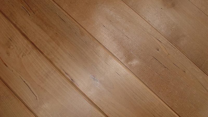 小县城地板生意，选强化复合代理的四个关键判断