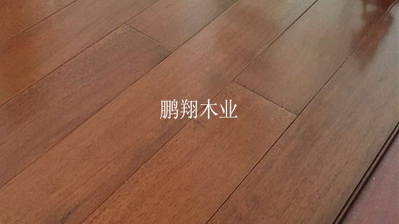 地暖地板定制，价格背后的秘密解析
